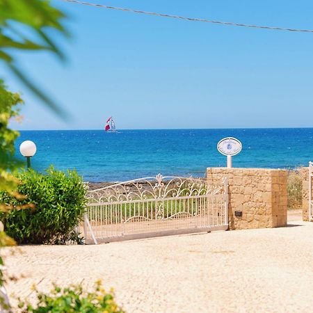Residence Oasi Sul Mare Torre Suda Bagian luar foto