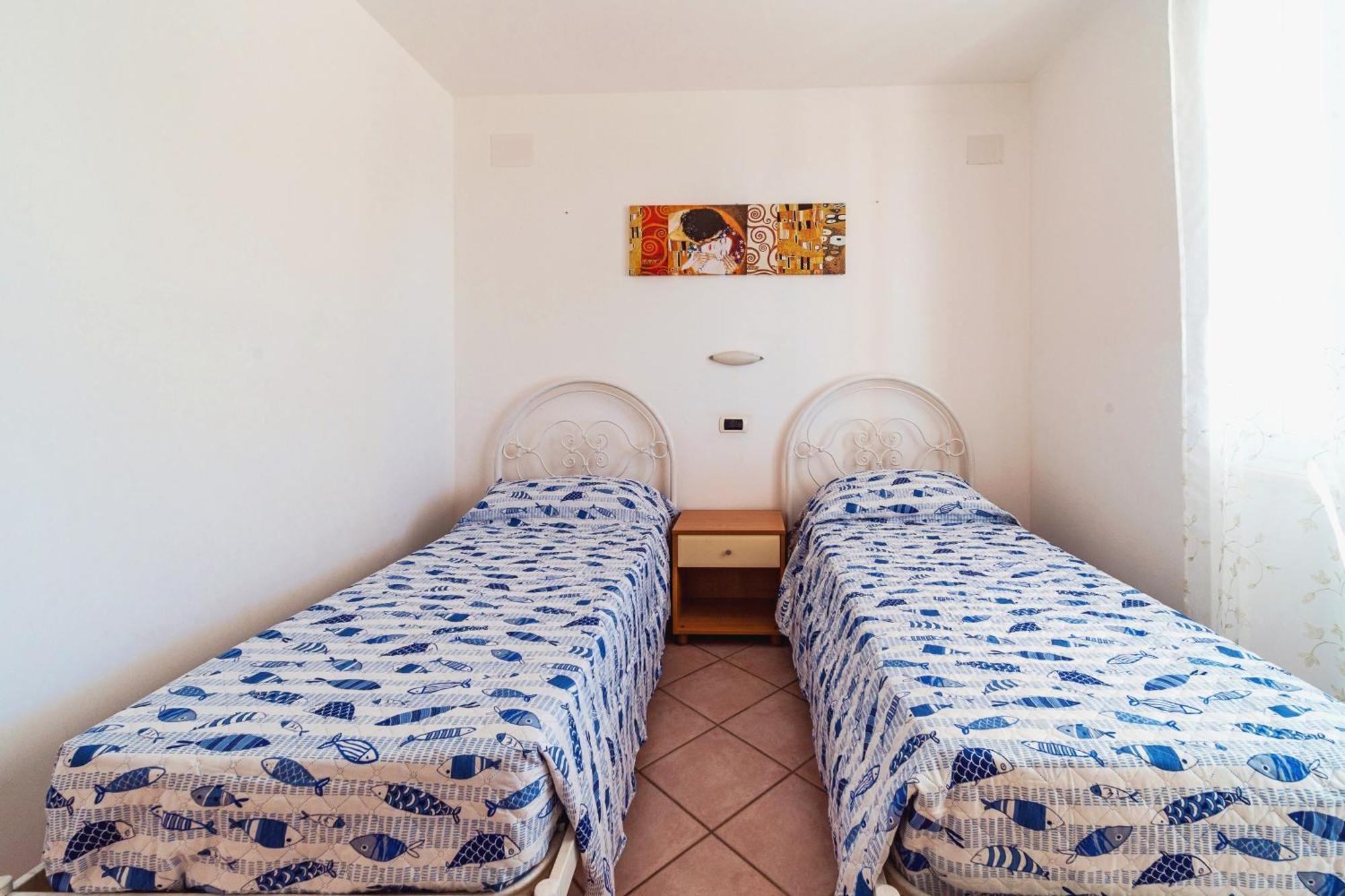 Residence Oasi Sul Mare Torre Suda Bagian luar foto