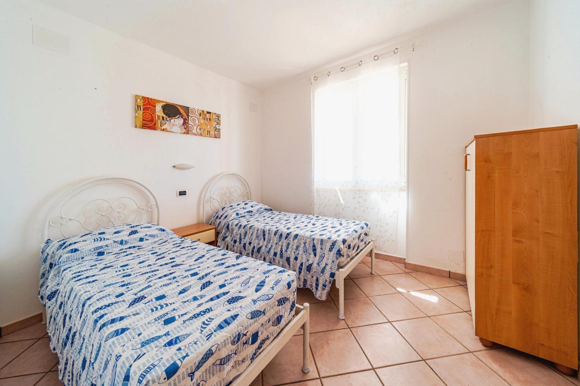 Residence Oasi Sul Mare Torre Suda Bagian luar foto