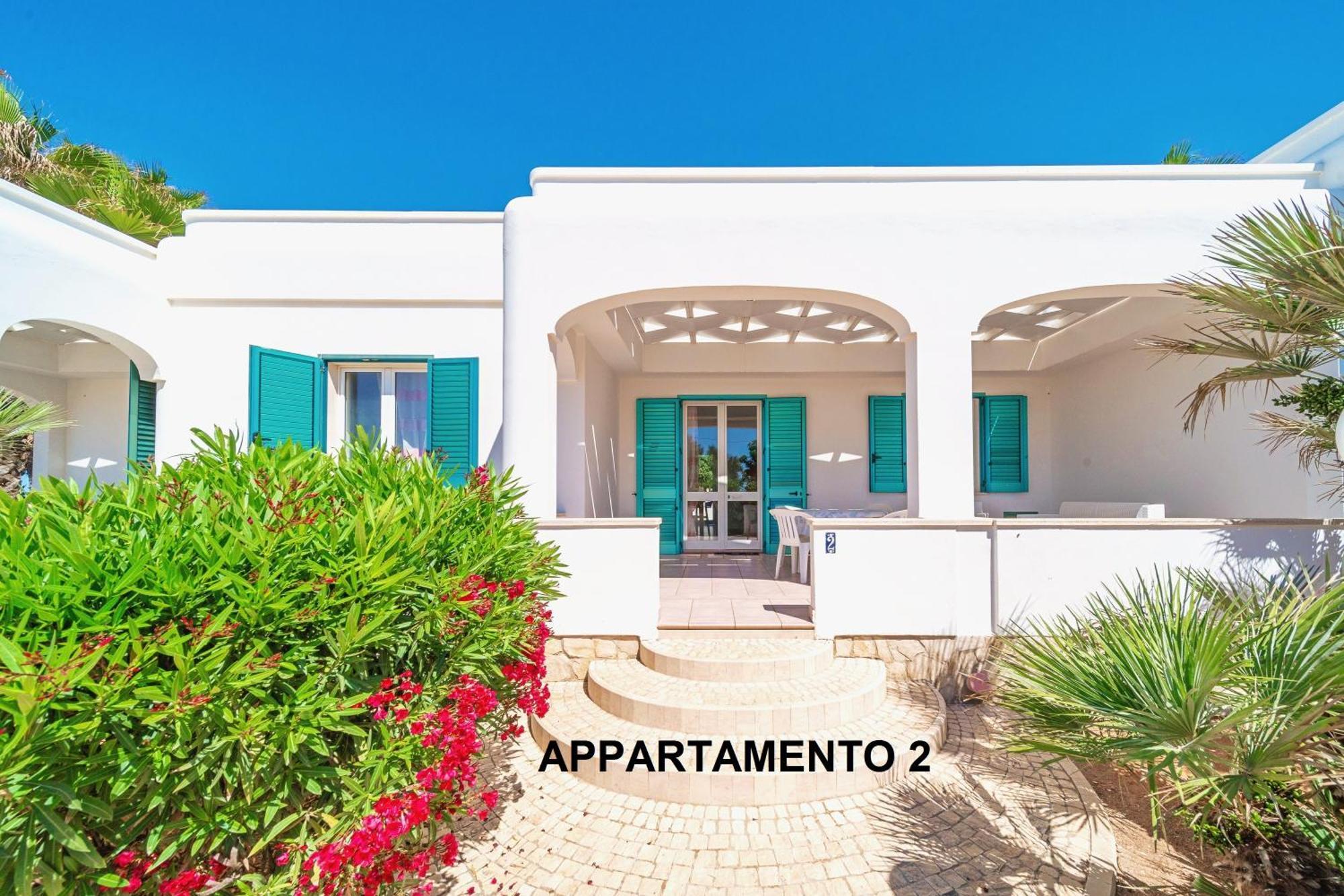 Residence Oasi Sul Mare Torre Suda Bagian luar foto