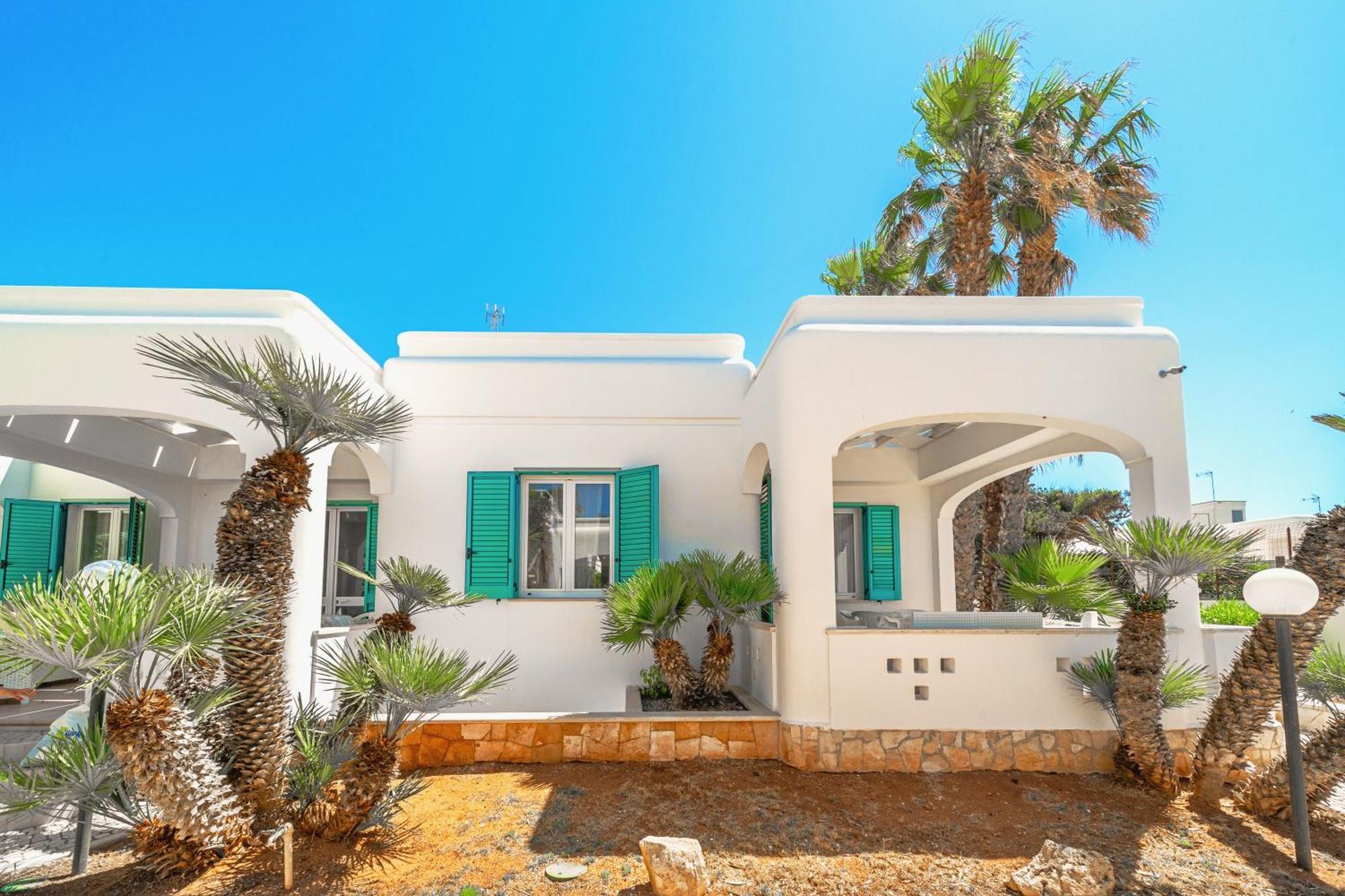 Residence Oasi Sul Mare Torre Suda Bagian luar foto
