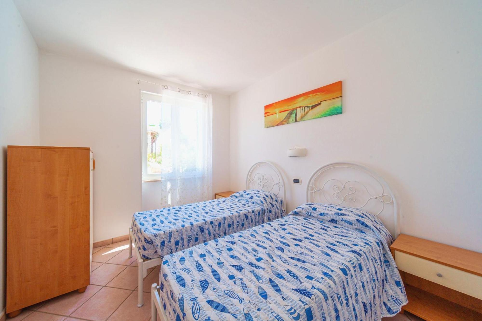 Residence Oasi Sul Mare Torre Suda Bagian luar foto